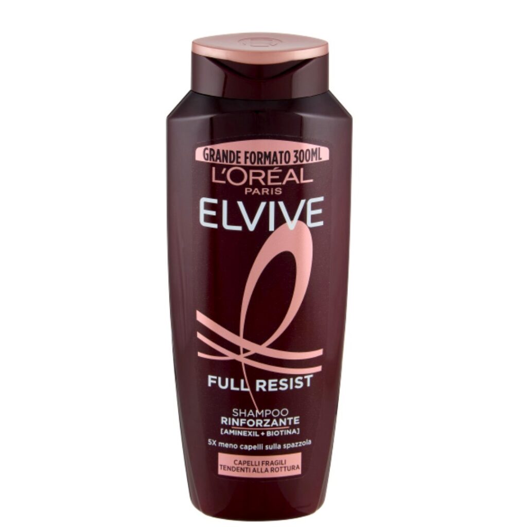 L’Oréal Paris Elvive Full Resist šampon protiv opadanja kose 300 ml L’Oréal Elvive Full Resist Shampoo Rinforzante je šampon razvijen za oslabljenu kosu sklonu opadanju i lomljenju. Zahvaljujući naprednoj formuli sa Aminexilom i Biotinom, pomaže ojačati vlakna kose od korijena do vrhova i smanjiti gubitak kose uzrokovan lomljenjem. Ovaj šampon je posebno dizajniran za kosu koja je oslabljena zbog stresa, promjena godišnjih doba, stiliziranja ili svakodnevnog oštećenja. E mojie… znaš onaj trenutak kad nakon češljanja vidiš manje vlasi na četki, a kosa izgleda gušće, jače i zdravije? Upravo takav rezultat daje Elvive Full Resist – jača kosu iz dana u dan. 💪 Formula za jačanje kose Napredna formula pomaže ojačati kosu i smanjiti njeno lomljenje. ✔ jača vlakna kose od korijena do vrhova ✔ pomaže smanjiti opadanje kose zbog lomljenja ✔ kosa postaje otpornija i jača Rezultat je kosa koja izgleda zdravije, gušće i snažnije. 🌿 Aktivni sastojci za zdravu kosu Šampon sadrži pažljivo odabrane sastojke koji pomažu obnoviti kosu. ✔ Aminexil – pomaže ojačati korijen kose ✔ Biotin (vitamin B7) – doprinosi zdravlju kose ✔ formula za jačanje strukture vlasi Ova kombinacija pomaže da kosa postane otpornija na lomljenje. ✨ Manje vlasi na četki Redovnom upotrebom šampon pomaže smanjiti gubitak kose uzrokovan lomljenjem. ✔ do 5× manje vlasi na četki ✔ kosa postaje jača i otpornija ✔ poboljšava izgled kose Kosa izgleda punije i zdravije nakon svakog pranja. 🧴 Kako koristiti Nanijeti šampon na mokru kosu, nježno umasirati u vlasište dok se ne stvori bogata pjena. Nakon toga temeljito isprati vodom. Za najbolje rezultate preporučuje se korištenje zajedno sa Elvive Full Resist balzamom ili tretmanom za kosu. ⭐ Prednosti L’Oréal Elvive Full Resist šampona ✔ šampon za oslabljenu kosu sklonu opadanju ✔ formula sa Aminexilom i Biotinom ✔ pomaže ojačati kosu ✔ smanjuje lomljenje kose ✔ kosa postaje otpornija i zdravija Pakovanje sadrži 300 ml šampona, idealno za svakodnevnu njegu kose. 🛒 Gdje kupiti L’Oréal Paris Elvive Full Resist šampon 300 ml dostupan je u Italian Market prodavnici: 📍 Kasindolska 137, Sarajevo Proizvod možete jednostavno naručiti i putem web shopa uz brzu dostavu širom Bosne i Hercegovine.